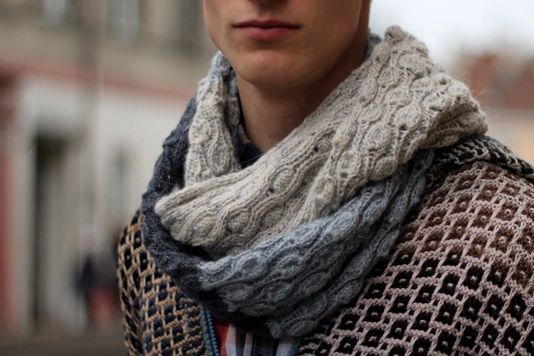 Wooly, stylish Cowl for a man "Buds"
