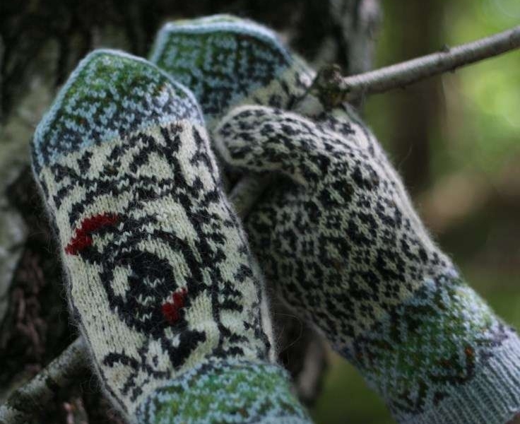 Original, hand knitted, warm, woolen Mittens "A Story of a Woodpecker"