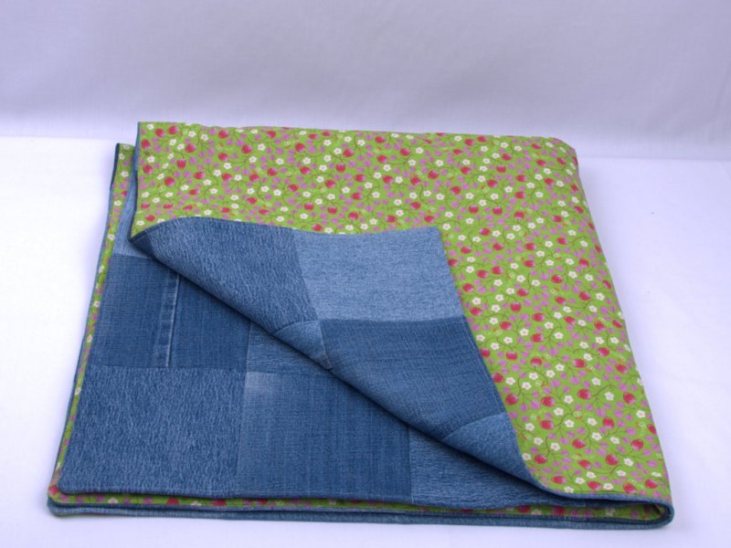 Recycled Denim throw, Blue jean quilts